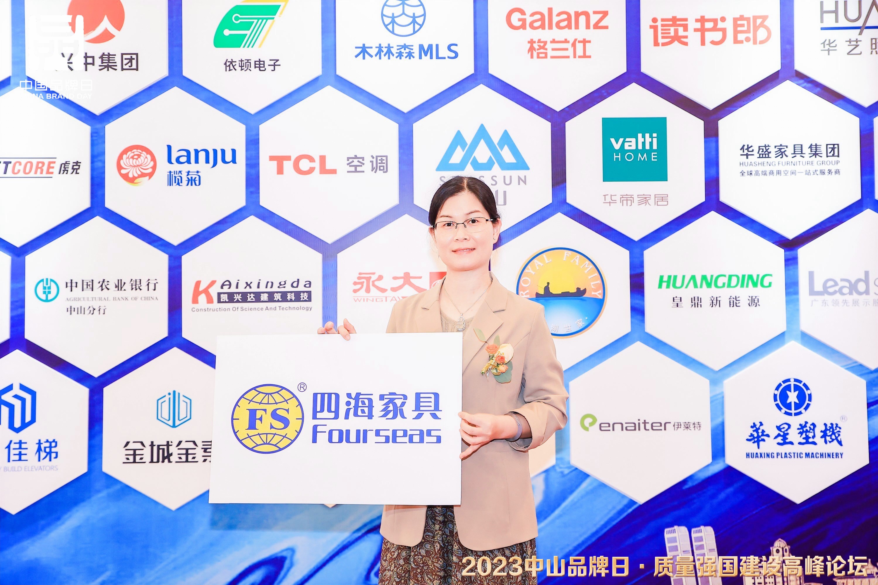 3374817fd75bf8da028e221b3c384aa6.jpg 3374817fd75bf8da028e221b3c384aa6.jpg